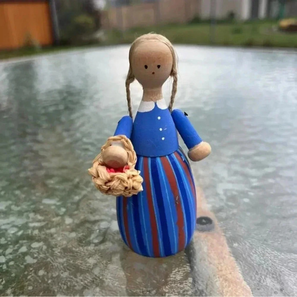 Vintage Swedish Folk Art Wooden Hand Painted Dolls Set of 3 - Picture 7 of 16